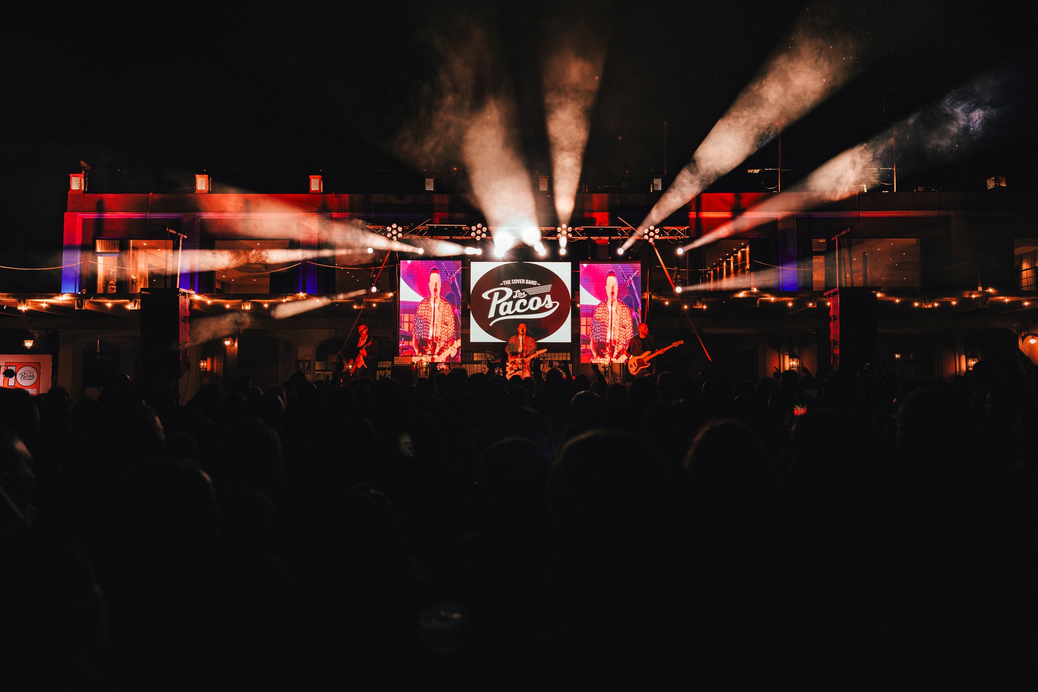 Sonido e iluminación profesional para evento en Antequera